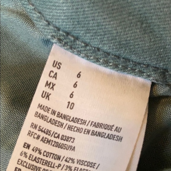 American Eagle Shorts - Picture 4 of 4